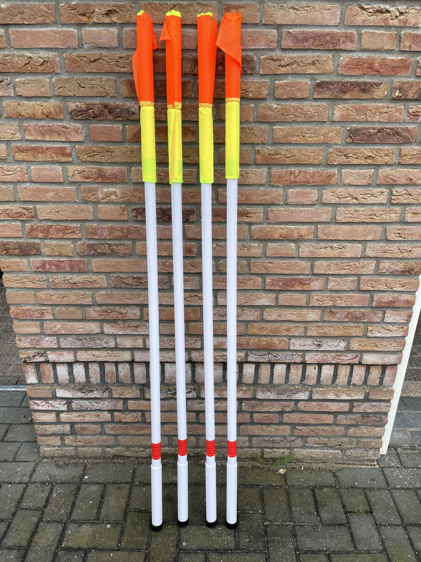Hoekvlagstokken set Field 4x geveerd met geel-oranje vlag