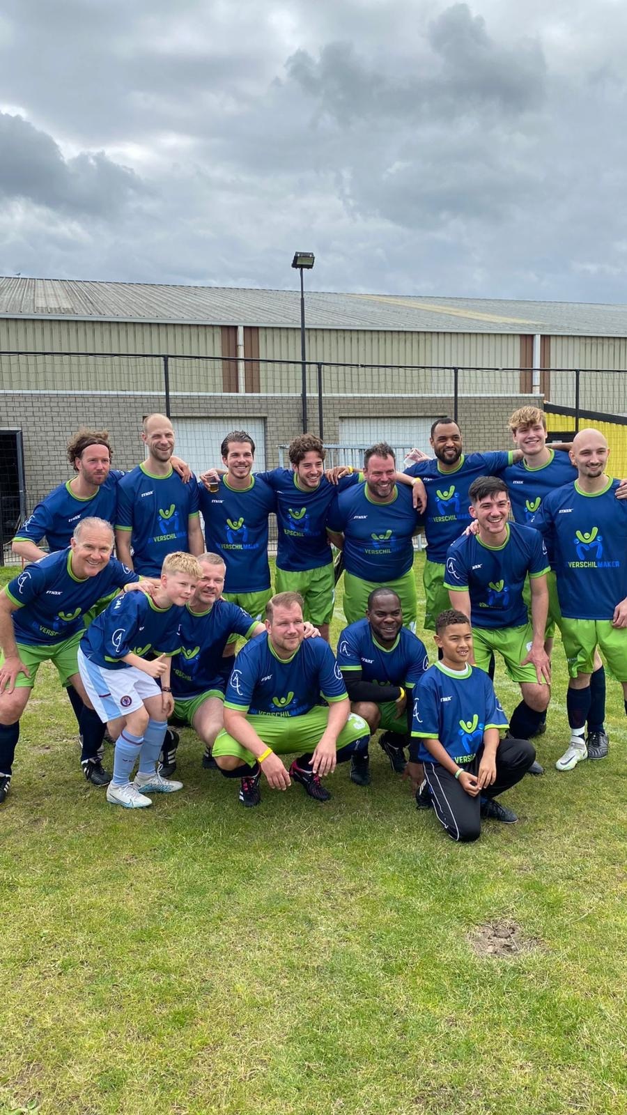 Voetbal teamkleding Eigen Ontwerp