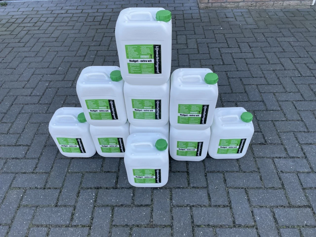 ExtraWhite : Offre peinture de traçage : 10 bidons pour 395 €