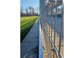 Profil Panneau publicitaire en acier galvanisé au-dessus des panneaux latéraux par m1, montage compris