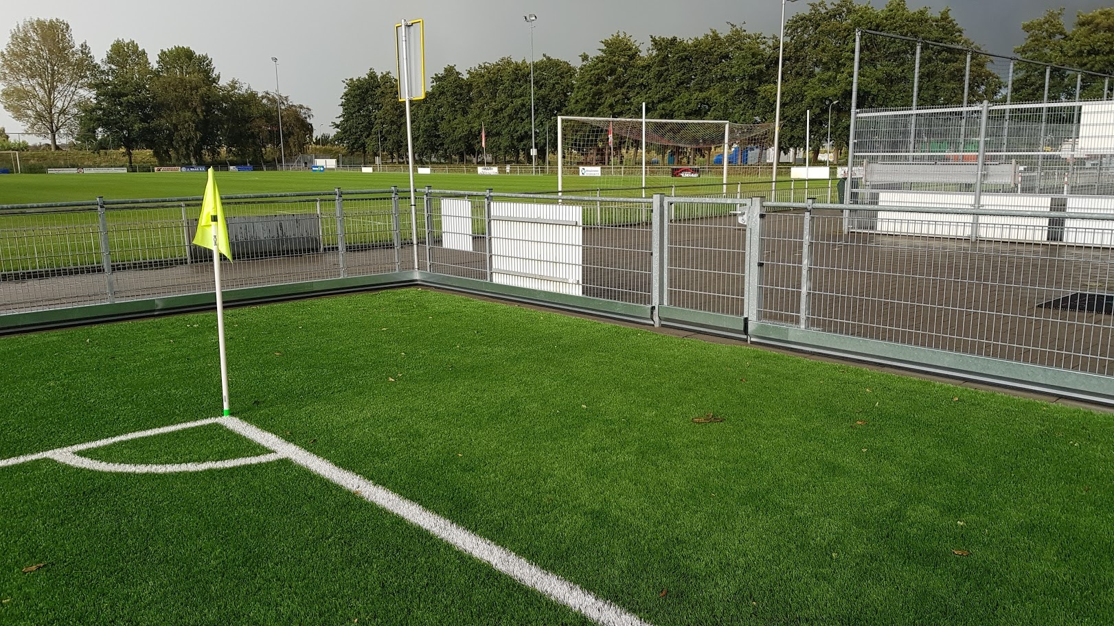 Plinthe en acier galvanisé