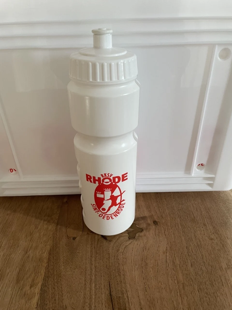 Gourde imprimée du logo du club. A partir de 50 pièces
