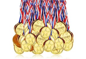 Médaille dorée avec texte Gagnant