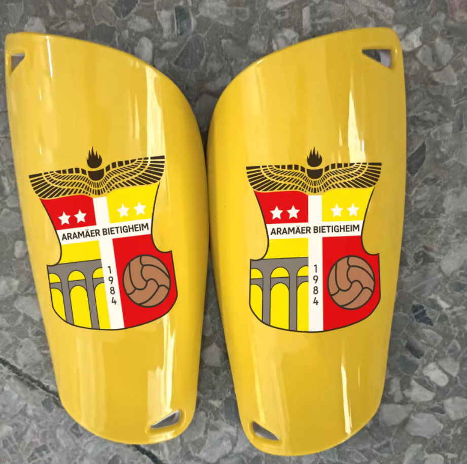 Scheenbeschermers met clublogo