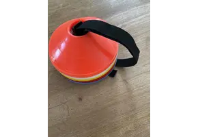 Chapeaux d'entraînement 25 pièces avec sangle réglable