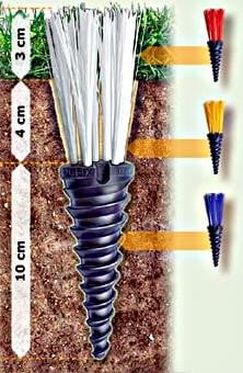 Plifix pluimen wit : 25 pluimen . Voor het uitzetten van een volledig voetbalveld