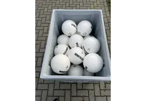 Materiaalwagen en ballenkar met zwenkwielen