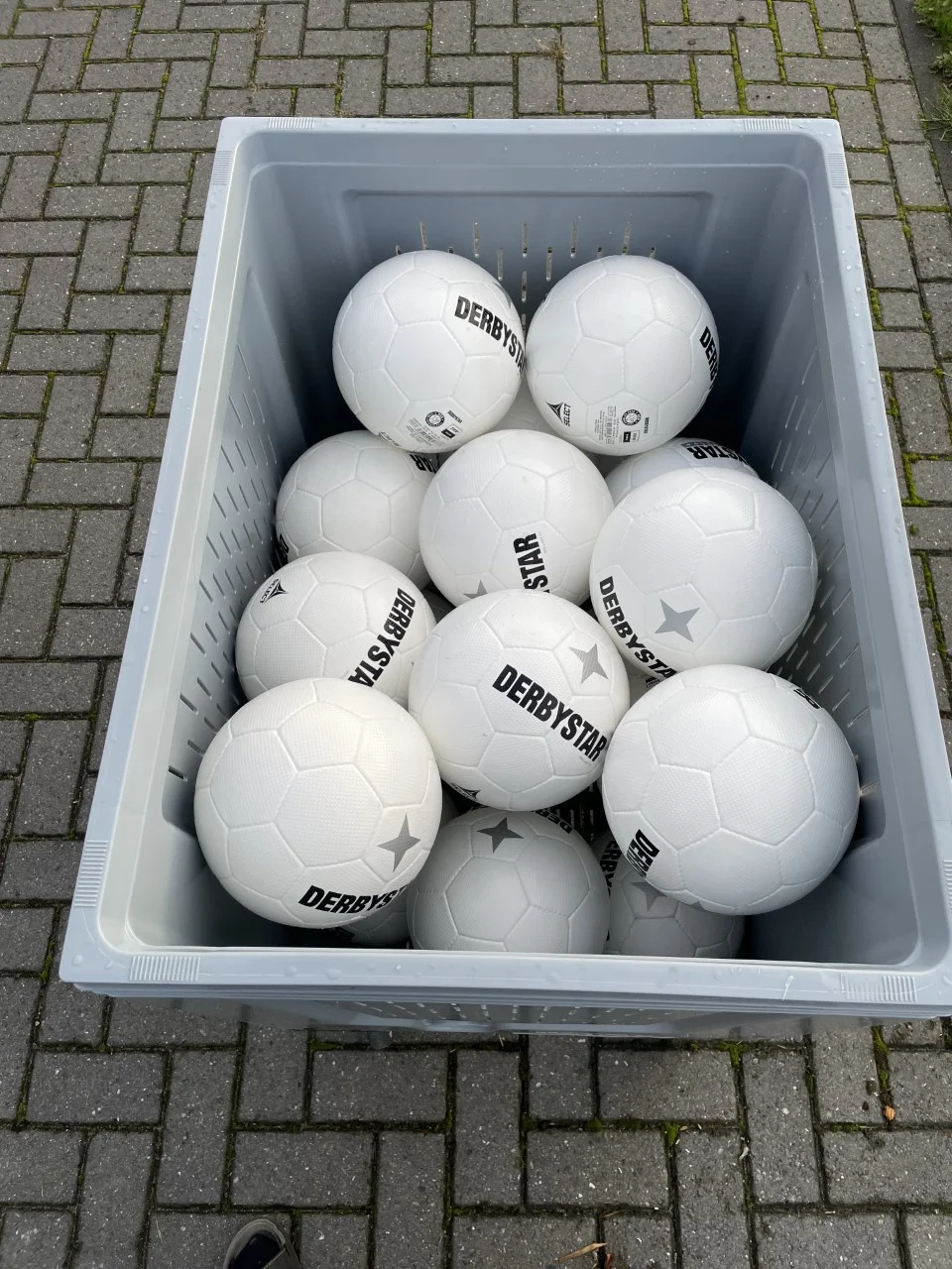 Materiaalwagen en ballenkar met zwenkwielen