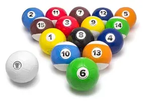 Billard de football avec 16 boules