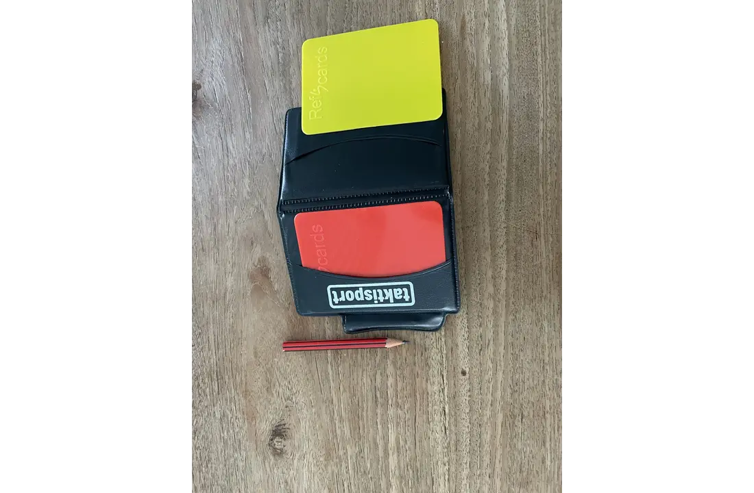 Kaartenset in etui: Rode kaart, gele kaart en wedstrijdkaarten
