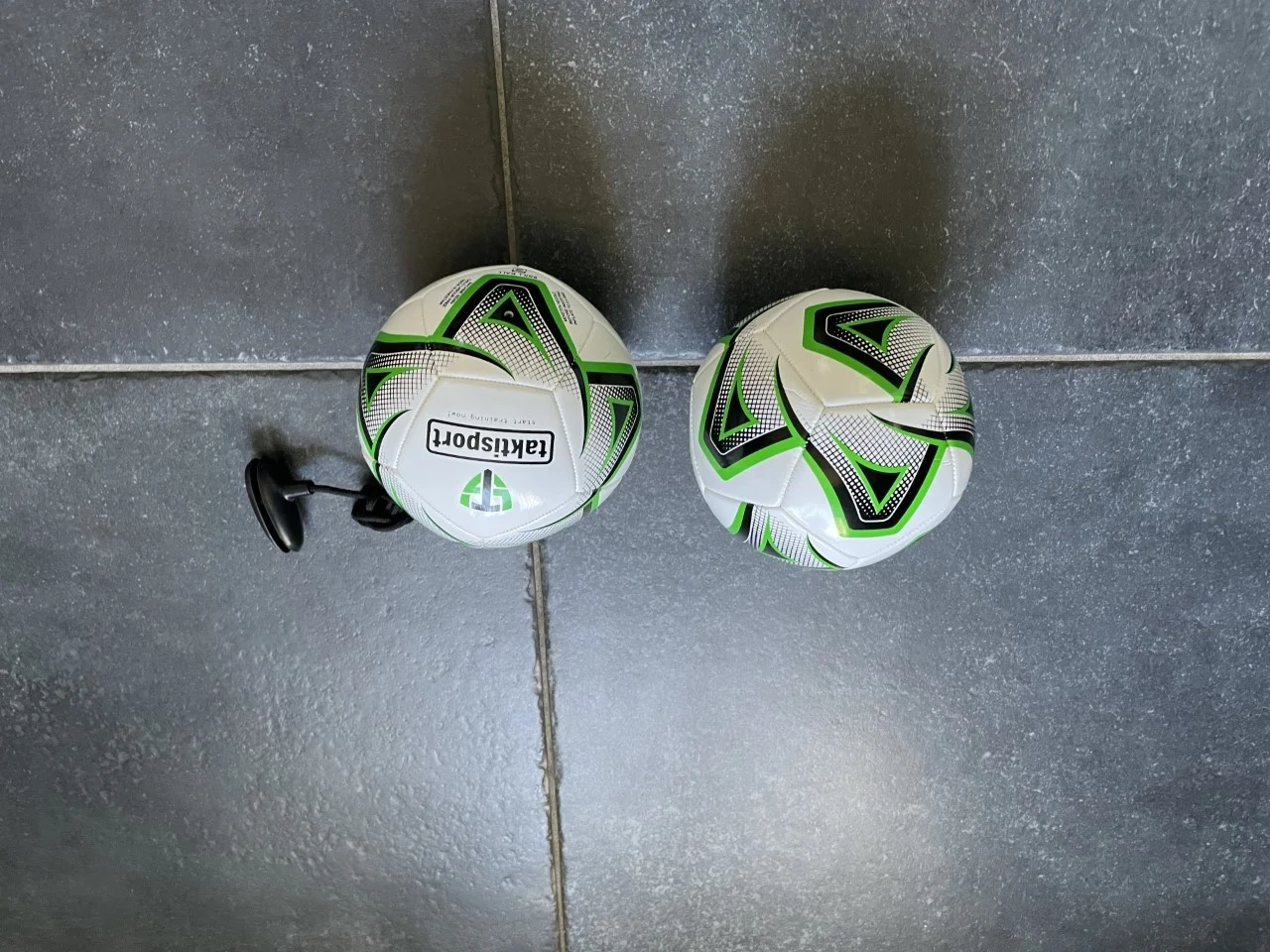 Mini Ballon + Mini Ballon de Football sur cordon dans un étui de transport