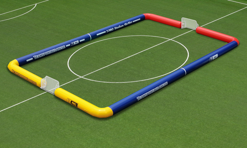 Opblaasbaar voetbalveld 15m x 10m voor 2 doeltjes