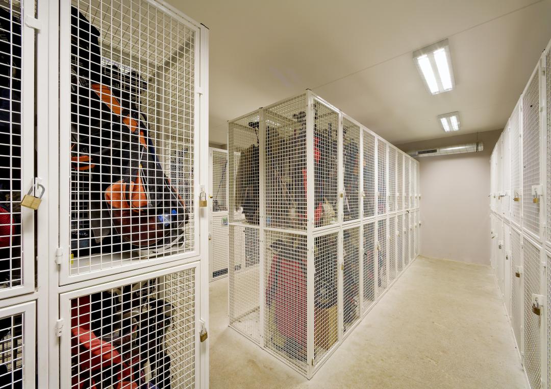 Gaaslocker 60cm x 60cm x 240cm met 2 deuren