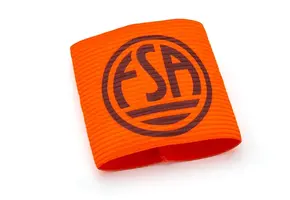 Aanvoerders band bedrukt 5x Fluor Oranje