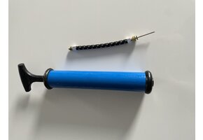 Balpomp met flexibele slang