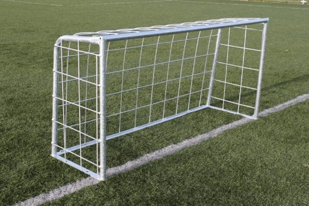 Trainingsdoel 150cm x 75cm verzinkt staal