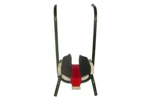 Cireur de chaussures ou balai de chaussures avec 3 balais robustes montés sur une plaque de base