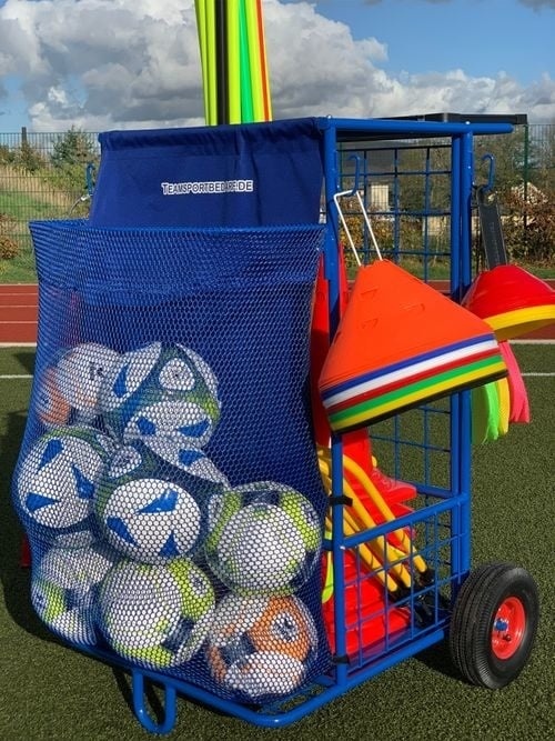 Chariot à matériel et chariot à ballon de football