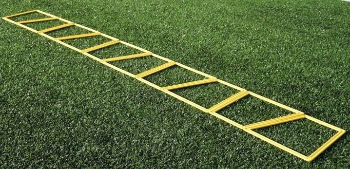 Coordinatieladder trapeze vorm: 10 trinagel speedrings met draagtas