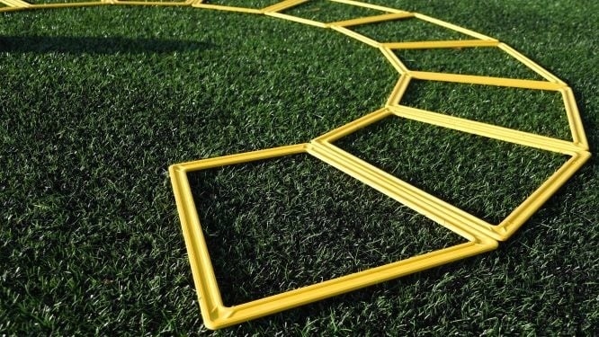 Coordinatieladder trapeze vorm: 10 trinagel speedrings met draagtas