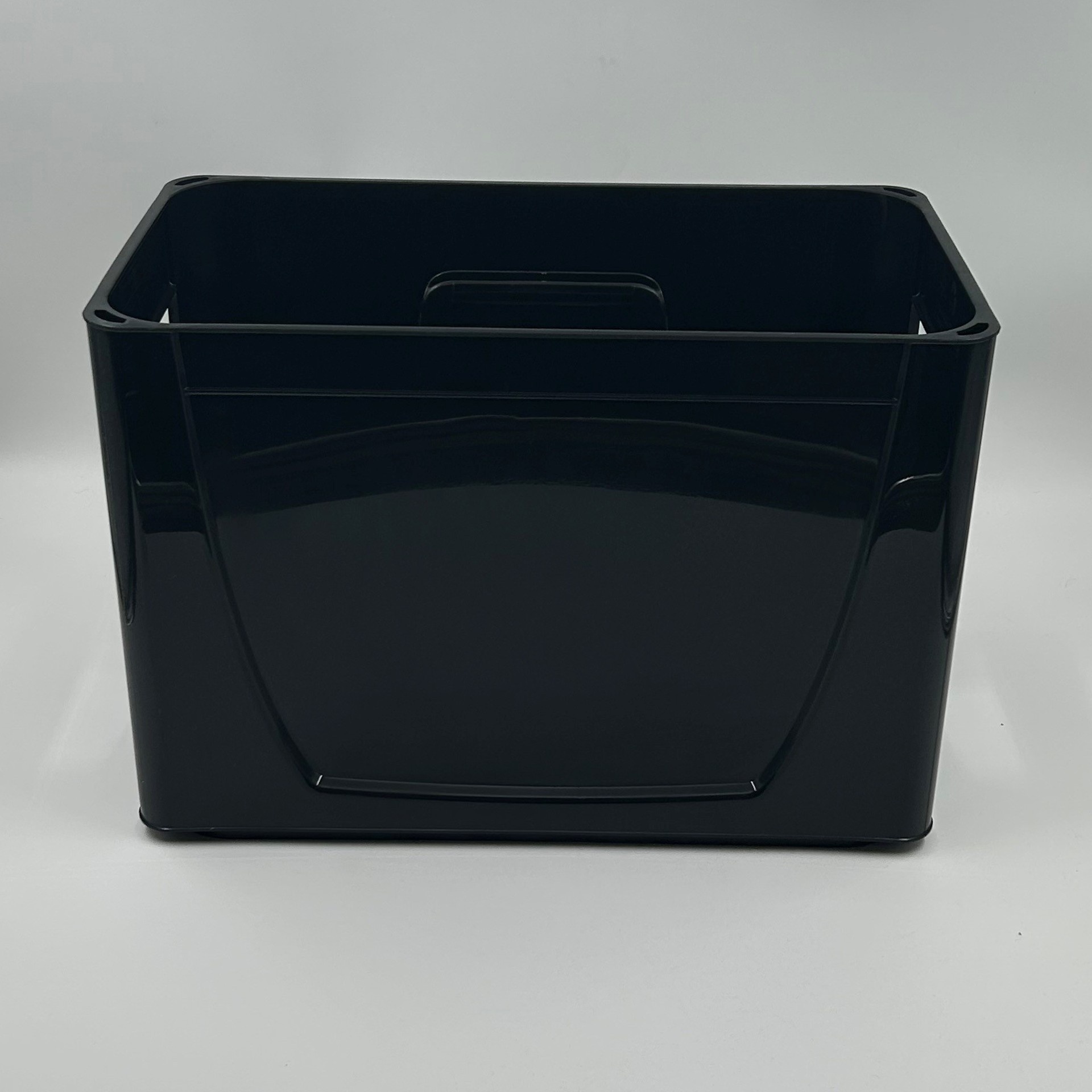 Caisse noire pour 12 bouteilles d'eau