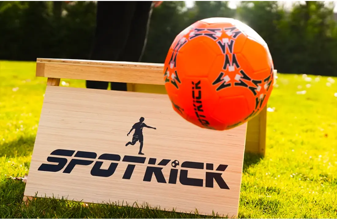 Spotkick : ensemble de 2 cages de but en bois avec un trou en haut