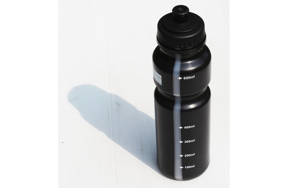 Bouteille noire de 750 ml avec graduation, ligne de visée et étiquette