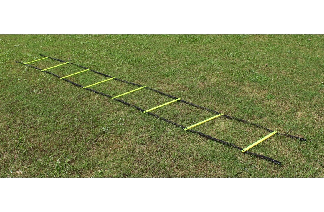 échelle jaune de budget de 4 m