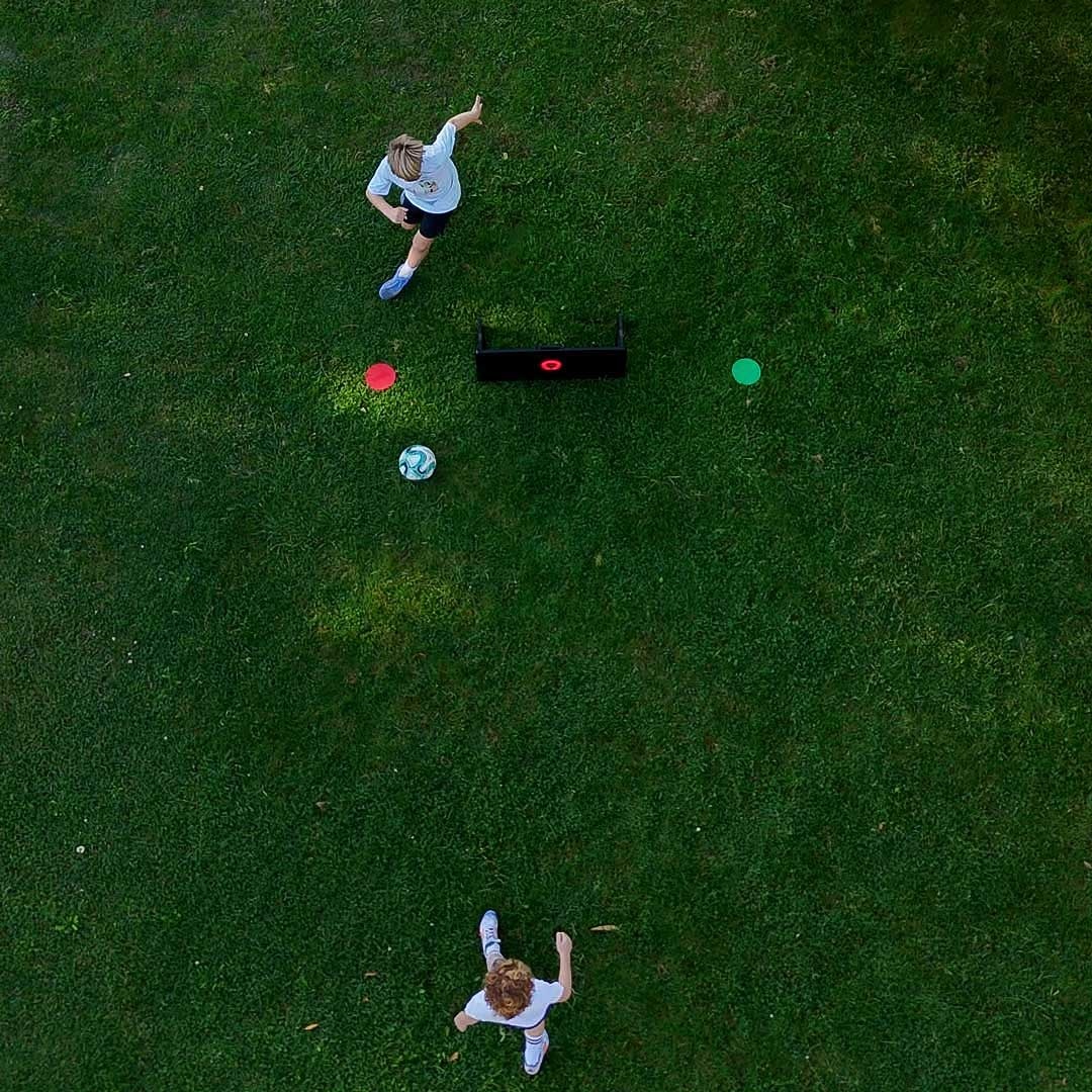 Voon voetbal rebounder met reactie licht