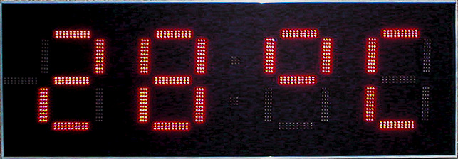 Horloge GPS Maxi avec affichage de la date et de la température