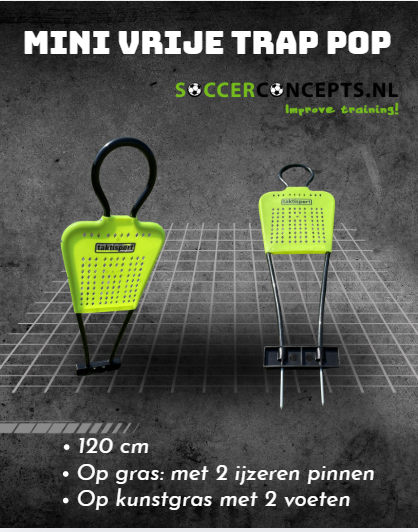 Mini poupée de coup franc