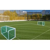 Terrains de football délimitant 150 m