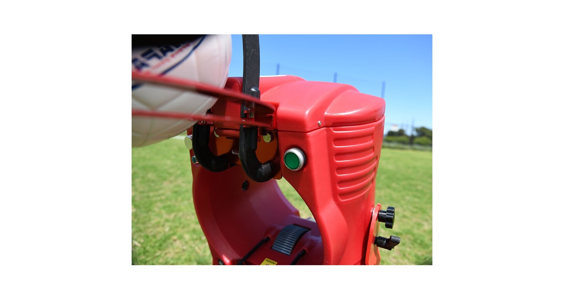 Lanceur de balles de puissance avec chargeur