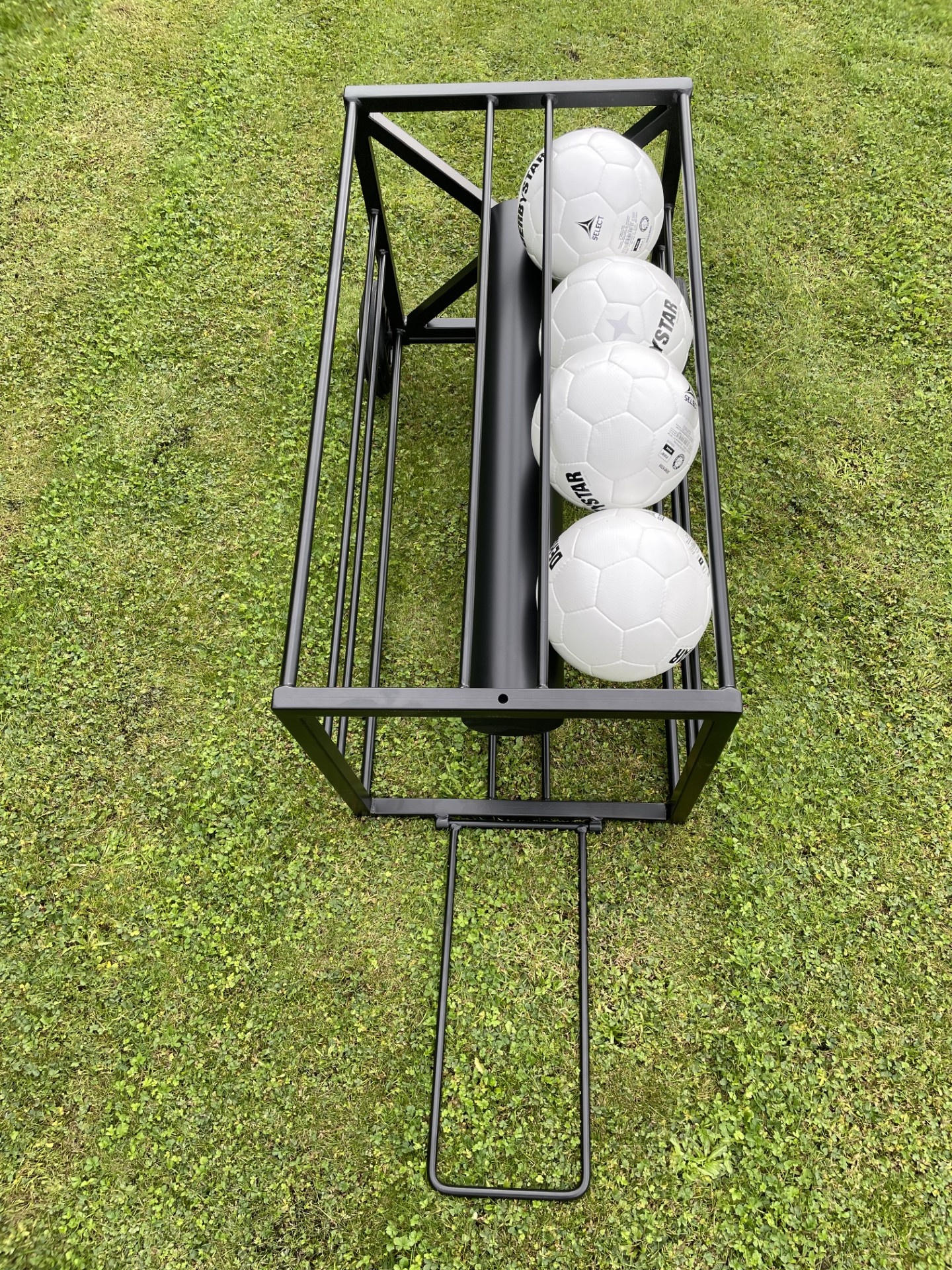 Chariot à balles pour 16 ballons de football
