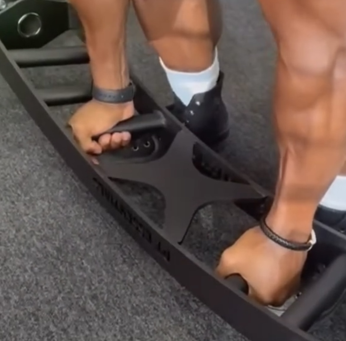 Wat is een cambered Swiss Bar (en waarom jij er eentje nodig hebt)