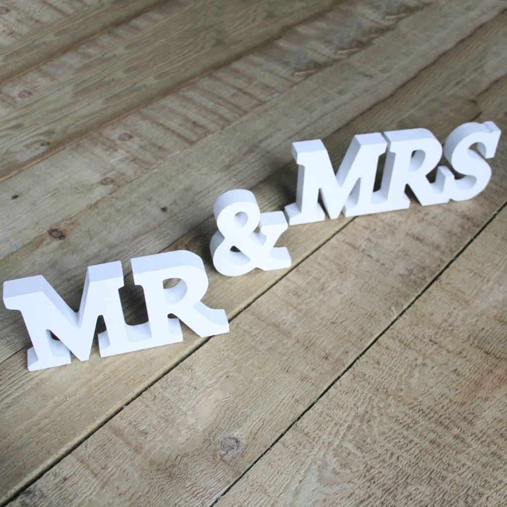In het algemeen lood Kust Mr en Mrs houten letters - Perfect Decorations
