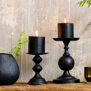 ZWARTE KANDELAAR LESANE