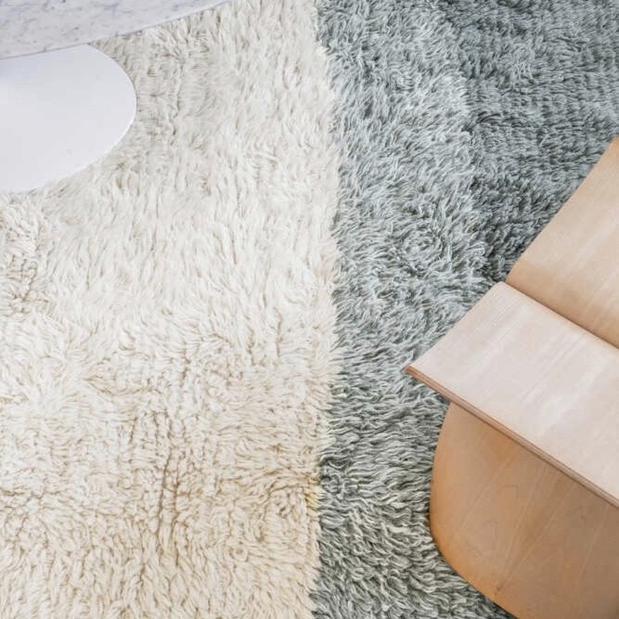 WOLLEN VLOERKLEED INTO THE BLUE