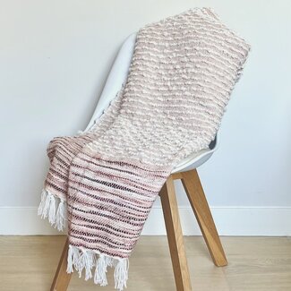 Gebreid plaid roze wit
