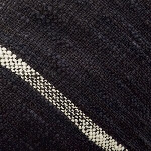 ZWART KUSSEN TUUR MET STREPEN PATROON