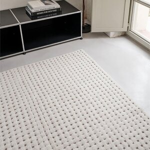 WOLLEN VLOERKLEED REVEAL