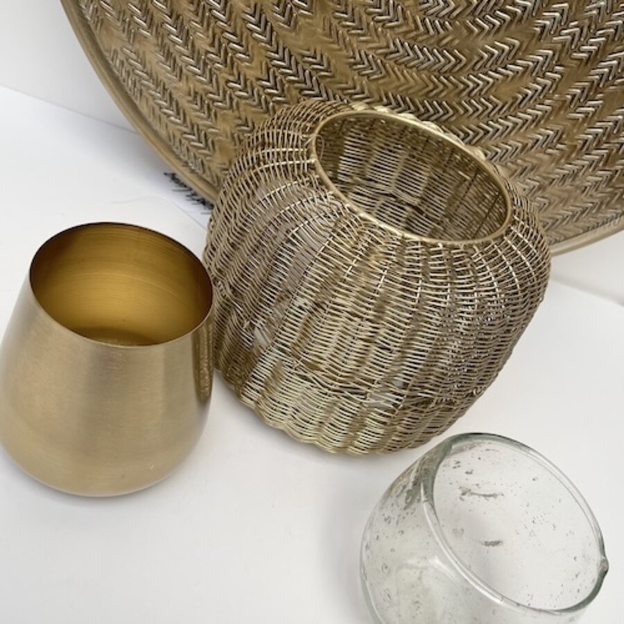 GOUDEN WINDLICHTEN OP DIENBLAD