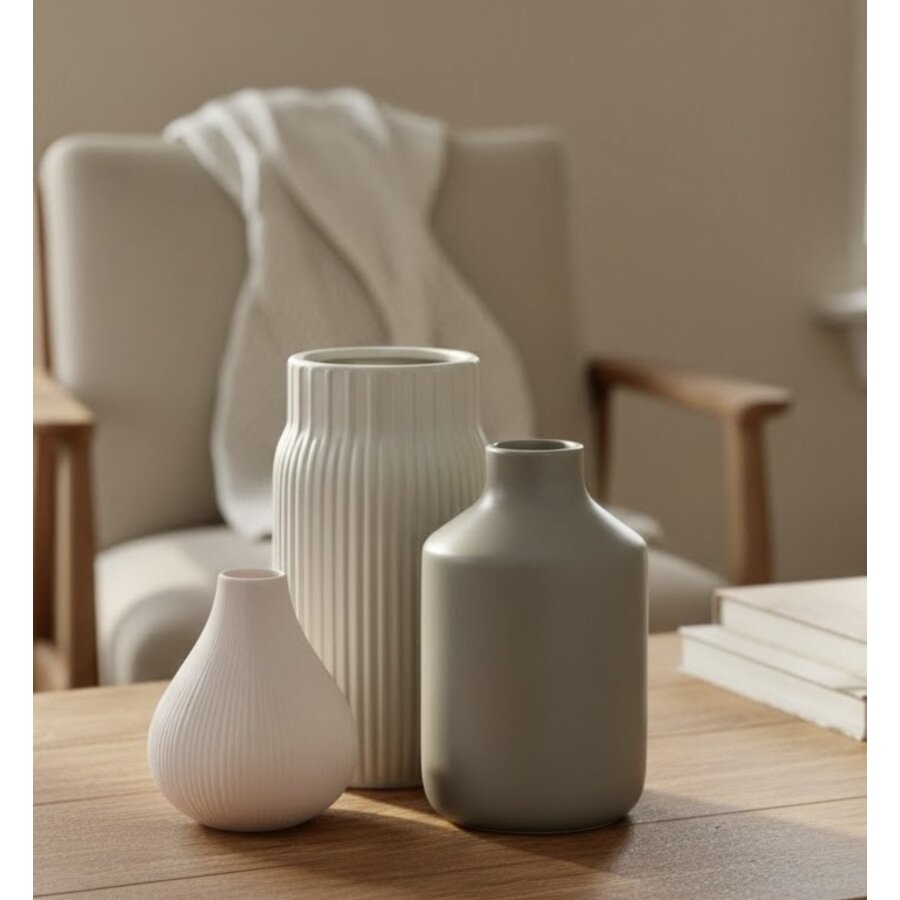 GRIJZE VAZEN by BRIC. no 1