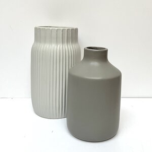 GRIJZE VAZEN by BRIC. no 1