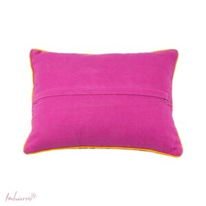 IMBARRO KUSSEN MET CACTUS