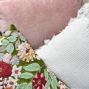 SIERKUSSENSET MET BLOEMEN