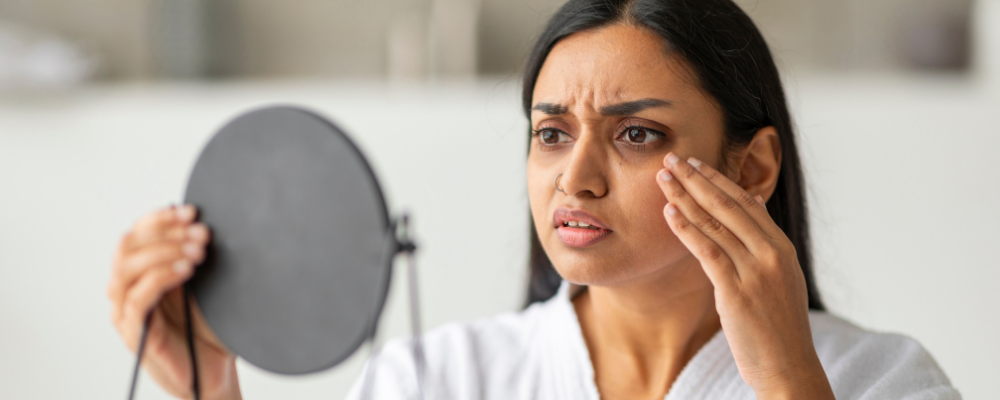 Waarom heb je gezwollen ogen na het slapen? Oorzaken en oplossingen