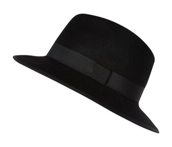 Black hat
