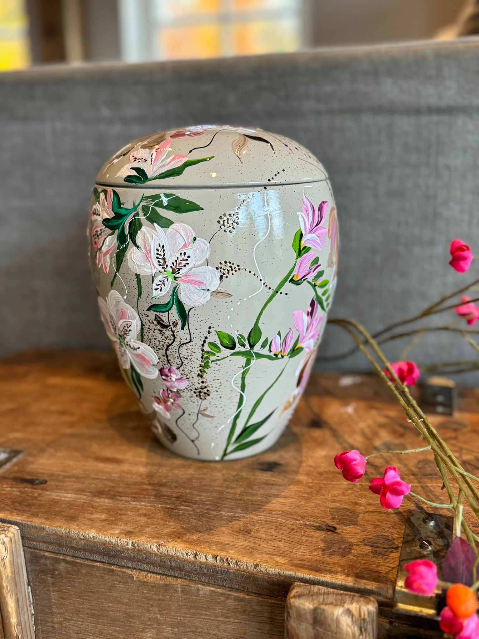  handbeschilderde urn