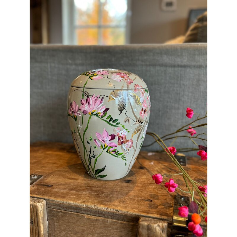 handbeschilderde urn freesia